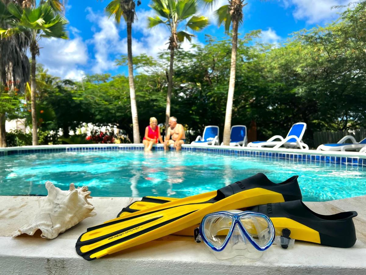 Tropical Divers Resort 克拉伦代克 外观 照片