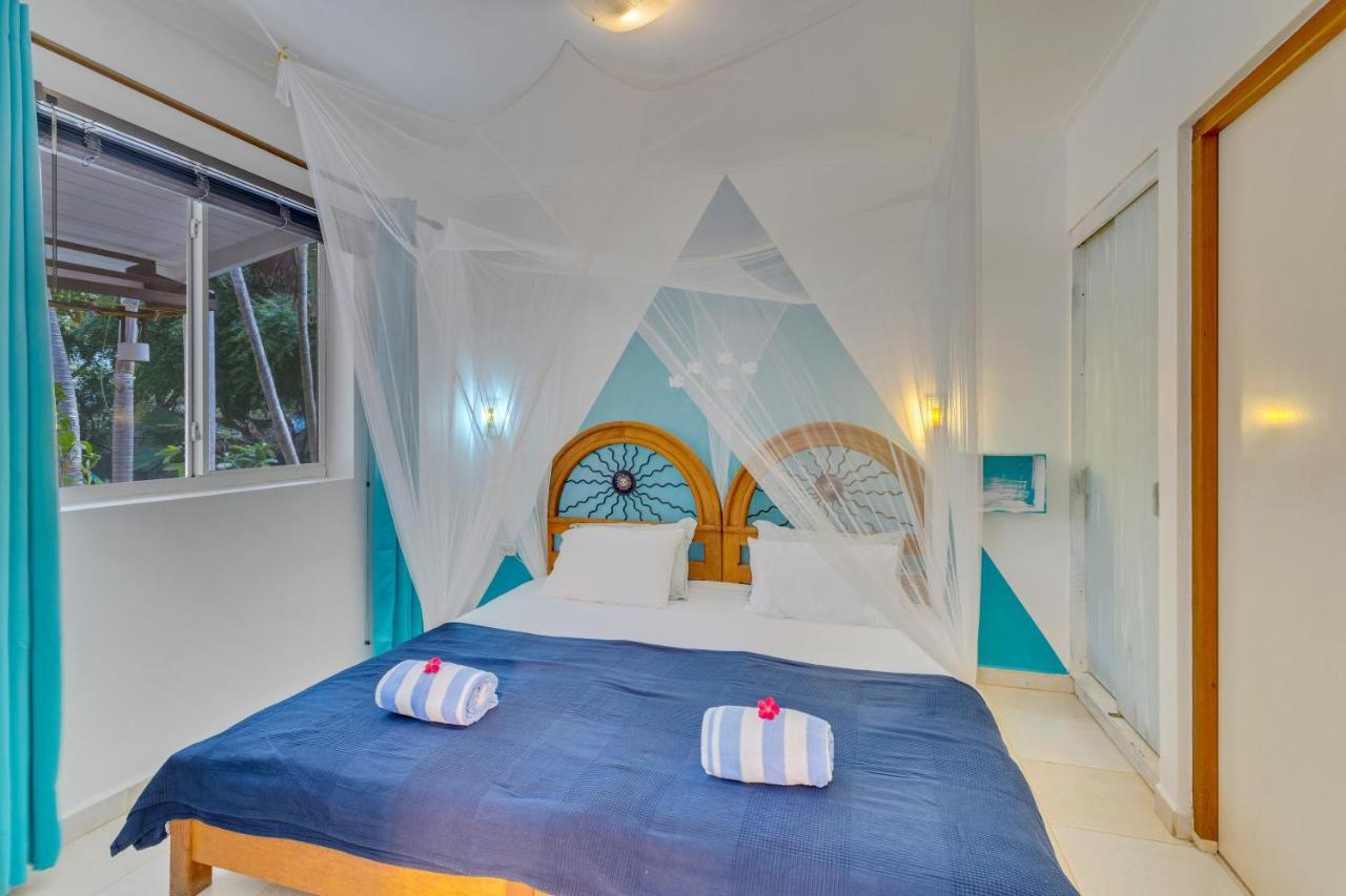 Tropical Divers Resort 克拉伦代克 外观 照片